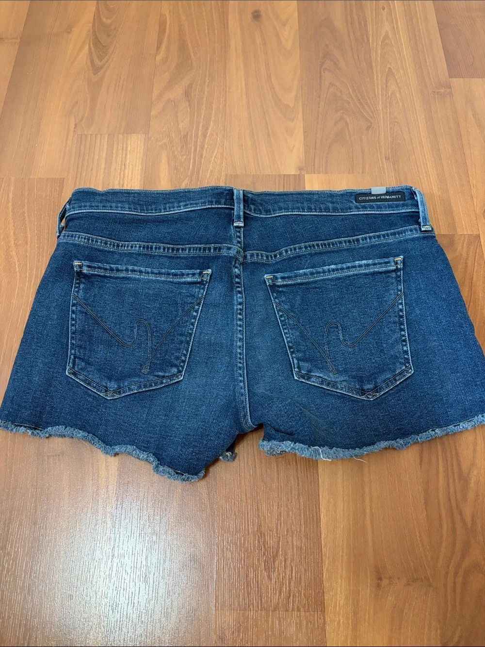 Citizens of humanity women’s Jean shorts size 29 dark wash
